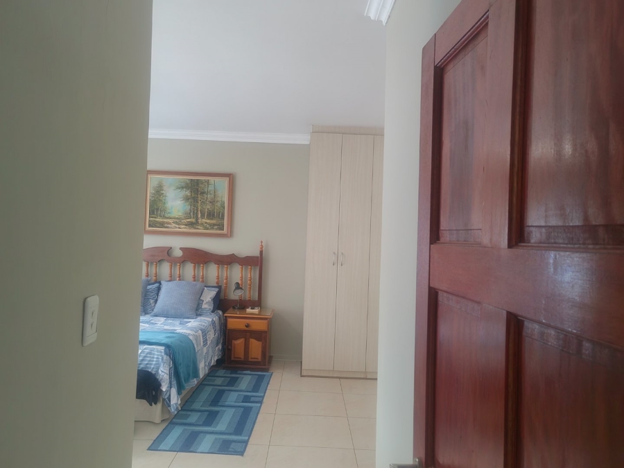 4 Bedroom Property for Sale in Rhodesdene Northern Cape